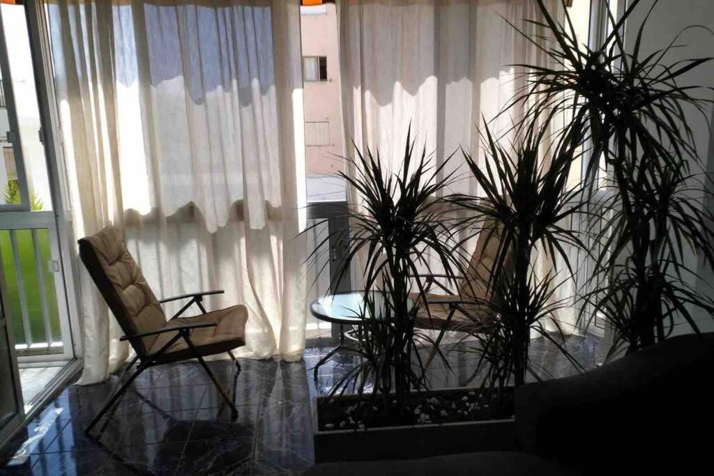 Apartamento A 10 Metros De La Playa Apartment La Herradura  Exterior photo